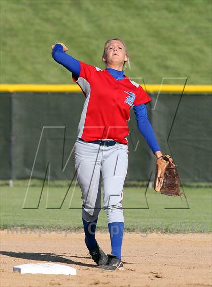 Thumbnail 2 in Bullard @ Gilmer photogallery.