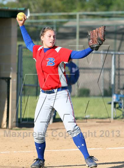 Thumbnail 1 in Bullard @ Gilmer photogallery.