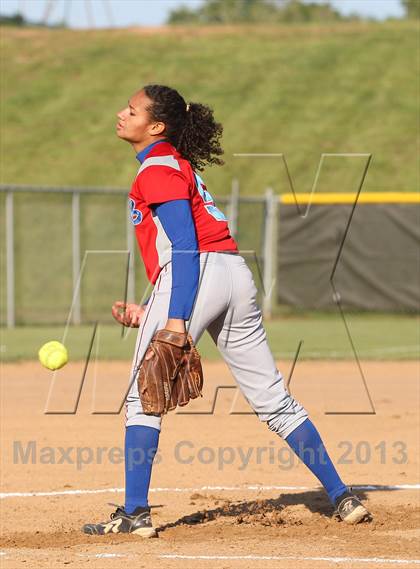Thumbnail 3 in Bullard @ Gilmer photogallery.