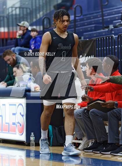 Thumbnail 2 in Clear Brook vs. Naaman Forest (In-N-Out Tournament) photogallery.