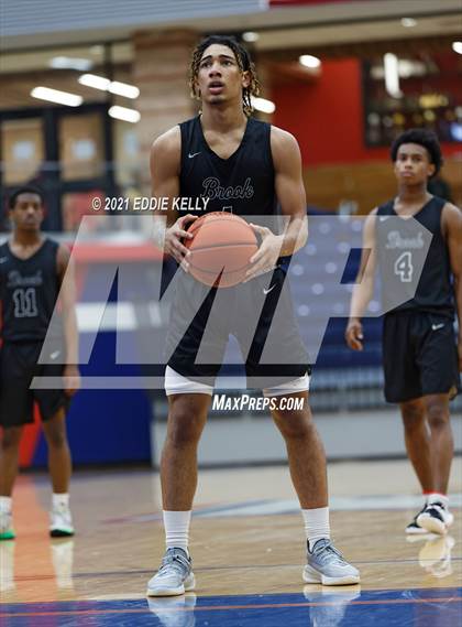 Thumbnail 2 in Clear Brook vs. Naaman Forest (In-N-Out Tournament) photogallery.