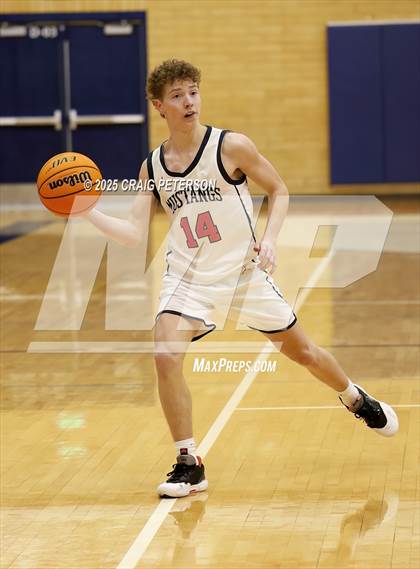 Thumbnail 1 in Ridgeline @ Mountain Crest (Sophomore) photogallery.