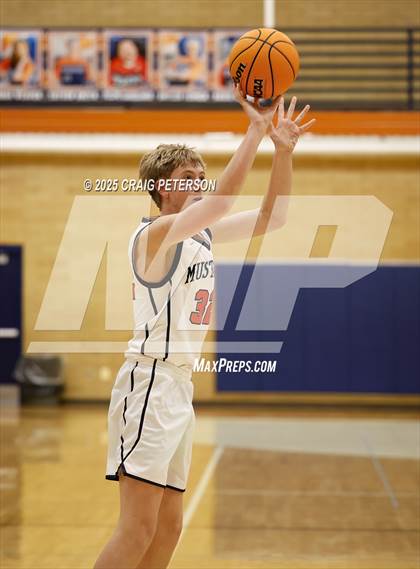 Thumbnail 1 in Ridgeline @ Mountain Crest (Sophomore) photogallery.