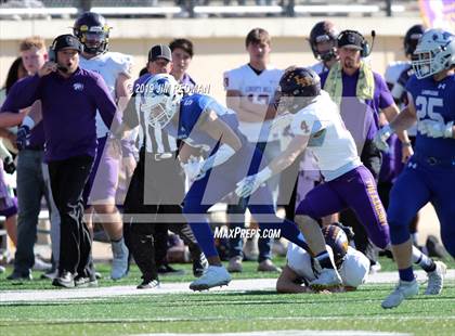 Thumbnail 3 in Liberty Hill vs. Lampasas (UIL 4A Quarterfinal Playoff) photogallery.
