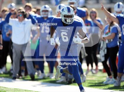 Thumbnail 2 in Liberty Hill vs. Lampasas (UIL 4A Quarterfinal Playoff) photogallery.