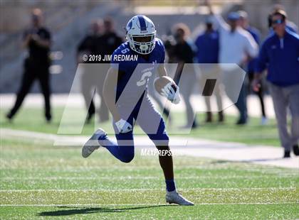 Thumbnail 3 in Liberty Hill vs. Lampasas (UIL 4A Quarterfinal Playoff) photogallery.