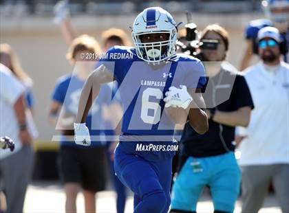 Thumbnail 2 in Liberty Hill vs. Lampasas (UIL 4A Quarterfinal Playoff) photogallery.