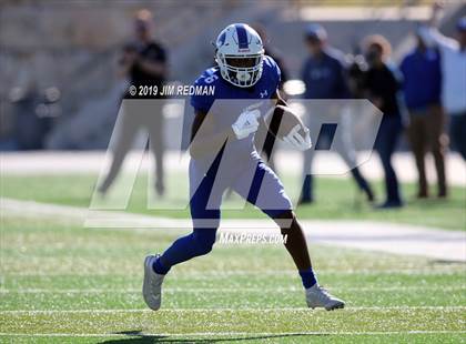 Thumbnail 2 in Liberty Hill vs. Lampasas (UIL 4A Quarterfinal Playoff) photogallery.