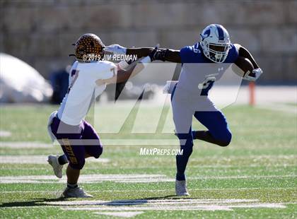 Thumbnail 3 in Liberty Hill vs. Lampasas (UIL 4A Quarterfinal Playoff) photogallery.