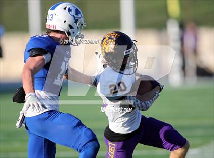 Thumbnail 1 in Liberty Hill vs. Lampasas (UIL 4A Quarterfinal Playoff) photogallery.