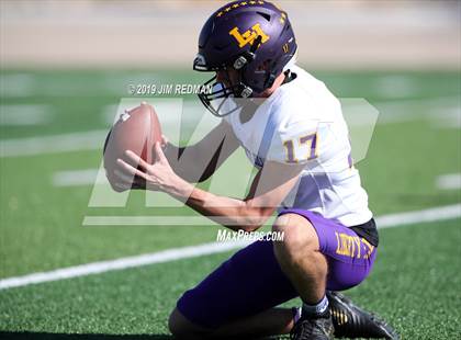 Thumbnail 1 in Liberty Hill vs. Lampasas (UIL 4A Quarterfinal Playoff) photogallery.