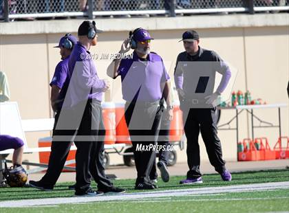 Thumbnail 1 in Liberty Hill vs. Lampasas (UIL 4A Quarterfinal Playoff) photogallery.