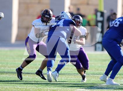 Thumbnail 2 in Liberty Hill vs. Lampasas (UIL 4A Quarterfinal Playoff) photogallery.