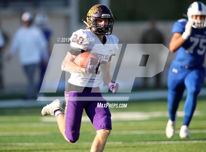 Thumbnail 2 in Liberty Hill vs. Lampasas (UIL 4A Quarterfinal Playoff) photogallery.