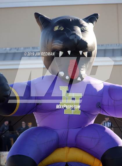 Thumbnail 1 in Liberty Hill vs. Lampasas (UIL 4A Quarterfinal Playoff) photogallery.