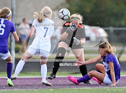 Thumbnail 3 in West Seneca West @ Hamburg photogallery.