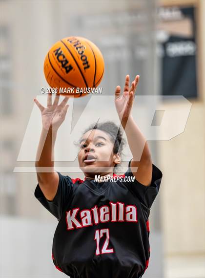 Thumbnail 2 in FR: Katella @ Segerstrom photogallery.