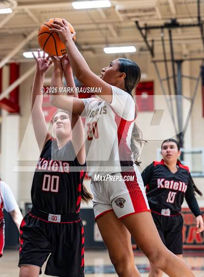 Thumbnail 2 in FR: Katella @ Segerstrom photogallery.