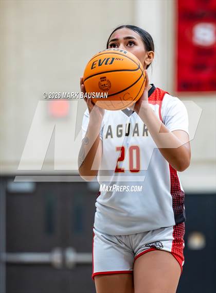 Thumbnail 2 in FR: Katella @ Segerstrom photogallery.