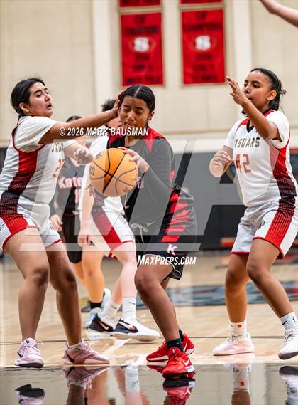 Thumbnail 1 in FR: Katella @ Segerstrom photogallery.