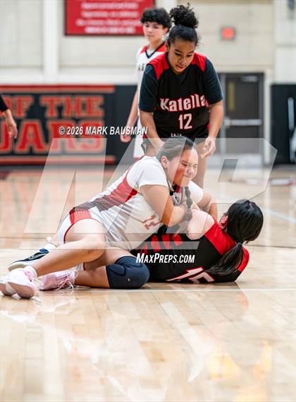 Thumbnail 3 in FR: Katella @ Segerstrom photogallery.