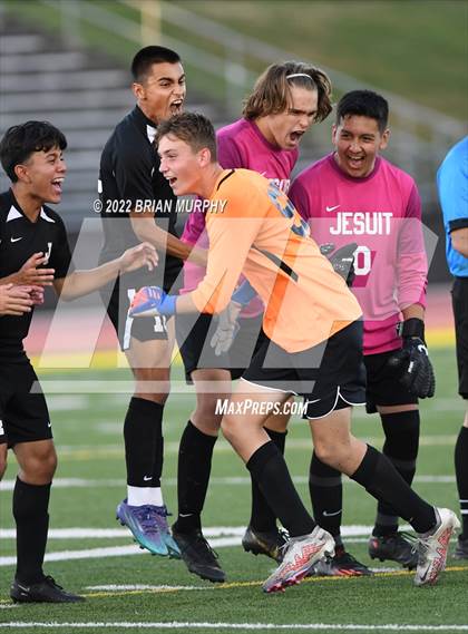 Thumbnail 2 in West Linn @ Jesuit photogallery.