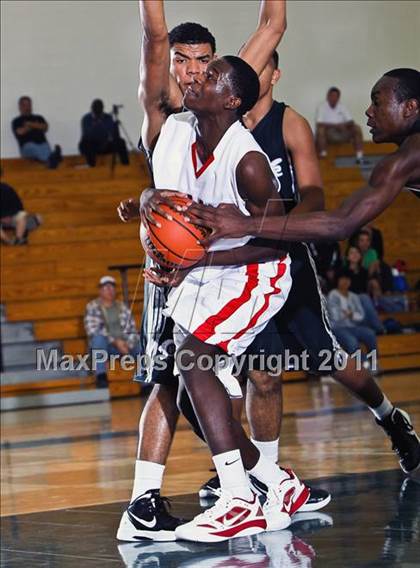 Thumbnail 2 in Chavez @ Pasadena (McDonald's Texas Invitational) photogallery.