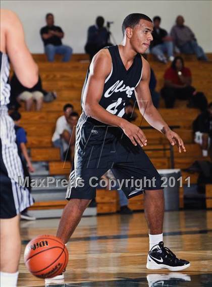Thumbnail 2 in Chavez @ Pasadena (McDonald's Texas Invitational) photogallery.