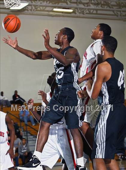Thumbnail 2 in Chavez @ Pasadena (McDonald's Texas Invitational) photogallery.