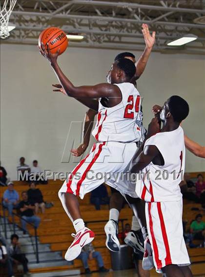 Thumbnail 2 in Chavez @ Pasadena (McDonald's Texas Invitational) photogallery.