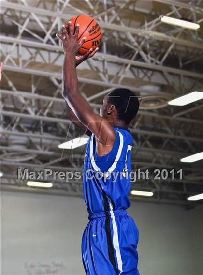 Thumbnail 2 in Chavez @ Pasadena (McDonald's Texas Invitational) photogallery.