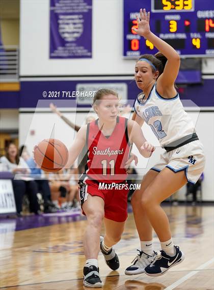 Thumbnail 2 in Southport vs. Perry Meridian (IHSAA 4A Sectional Semifinal) photogallery.