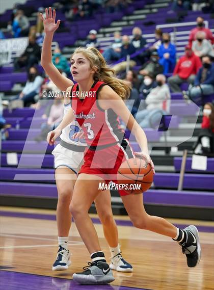 Thumbnail 2 in Southport vs. Perry Meridian (IHSAA 4A Sectional Semifinal) photogallery.