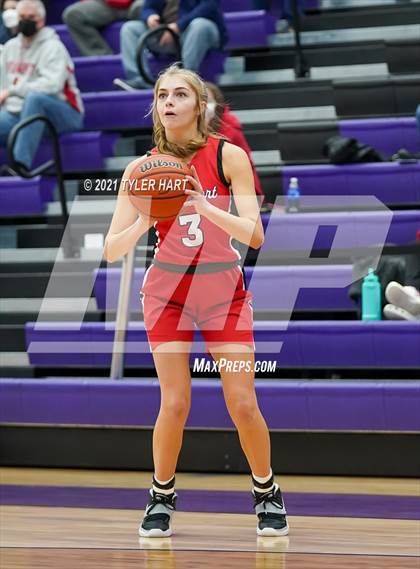 Thumbnail 3 in Southport vs. Perry Meridian (IHSAA 4A Sectional Semifinal) photogallery.