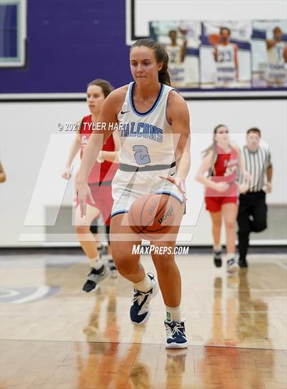 Thumbnail 3 in Southport vs. Perry Meridian (IHSAA 4A Sectional Semifinal) photogallery.