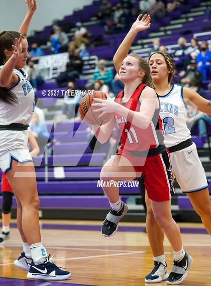 Thumbnail 1 in Southport vs. Perry Meridian (IHSAA 4A Sectional Semifinal) photogallery.