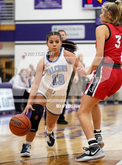 Thumbnail 3 in Southport vs. Perry Meridian (IHSAA 4A Sectional Semifinal) photogallery.