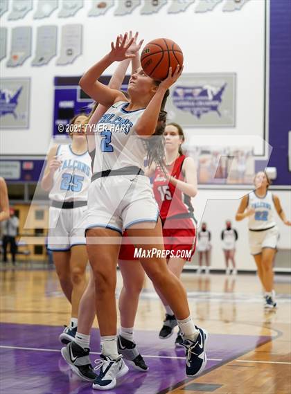 Thumbnail 1 in Southport vs. Perry Meridian (IHSAA 4A Sectional Semifinal) photogallery.