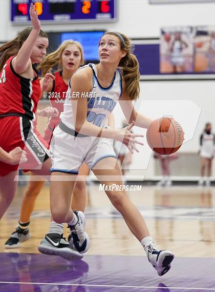 Thumbnail 1 in Southport vs. Perry Meridian (IHSAA 4A Sectional Semifinal) photogallery.