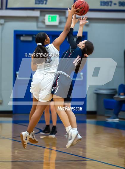 Thumbnail 3 in Pinnacle vs Dobson photogallery.