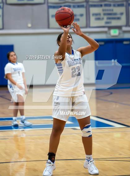 Thumbnail 2 in Pinnacle vs Dobson photogallery.