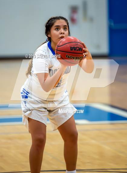 Thumbnail 2 in Pinnacle vs Dobson photogallery.