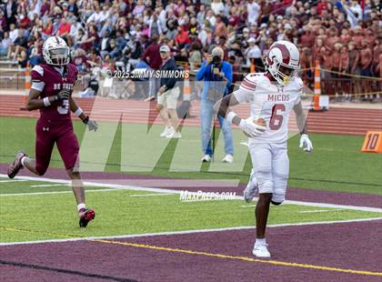 Thumbnail 1 in MICDS @ De Smet Jesuit photogallery.