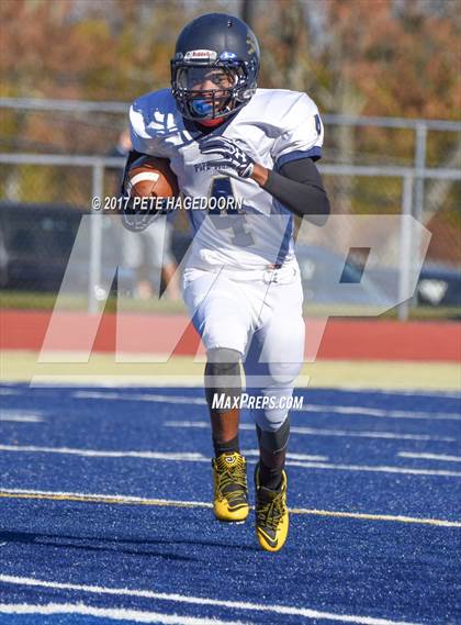 Thumbnail 1 in Bergen Catholic @ Pope John XXIII photogallery.