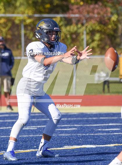 Thumbnail 2 in Bergen Catholic @ Pope John XXIII photogallery.