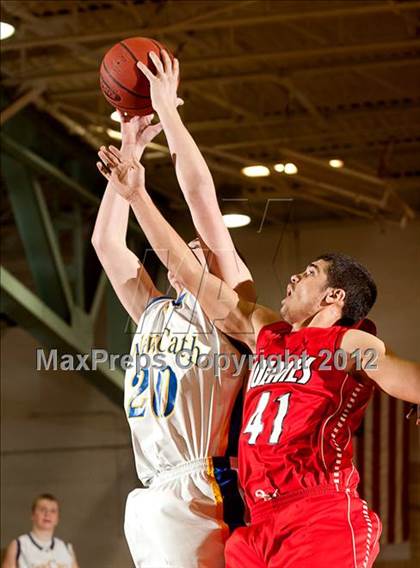 Thumbnail 2 in JV: Holmes @ Newport Central Catholic photogallery.