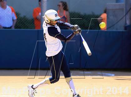Thumbnail 1 in Mater Dei Catholic vs. Valhalla (CIF-SDS D2 Final) photogallery.