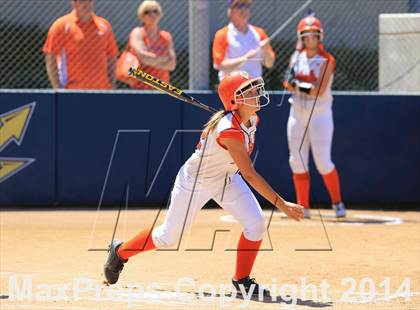 Thumbnail 1 in Mater Dei Catholic vs. Valhalla (CIF-SDS D2 Final) photogallery.