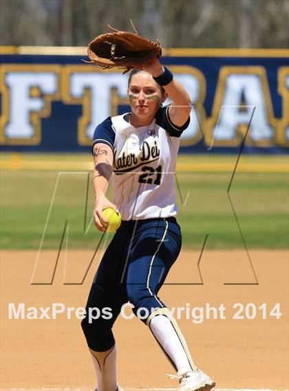 Thumbnail 3 in Mater Dei Catholic vs. Valhalla (CIF-SDS D2 Final) photogallery.