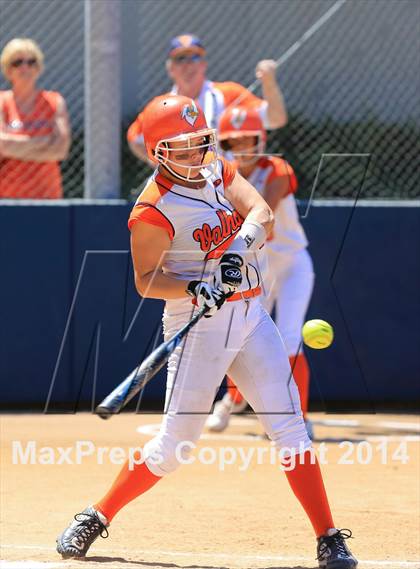 Thumbnail 1 in Mater Dei Catholic vs. Valhalla (CIF-SDS D2 Final) photogallery.